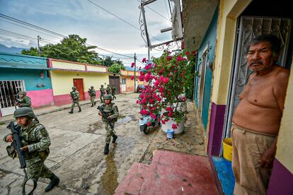 Ejército en Chiapas EZLN