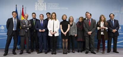 La ministra de Empleo, Fátima Báñez, tras reunirse con los representantes de los traabajdores autónomos y de al economía social.