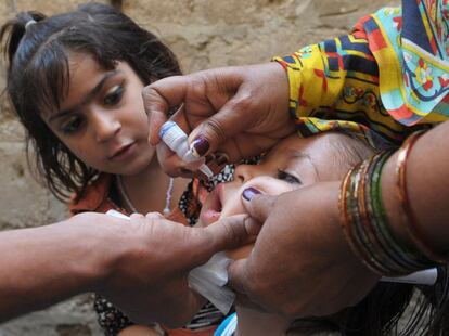 Campaña de vacunación contra la polio en Karachi. Pakistan es uno de los tres países del mundo donde esta enfermedad es endémica junto con Afganistán y Nigeria.