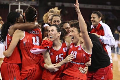 Las jugadoras del Rivas celebran su pase a la final