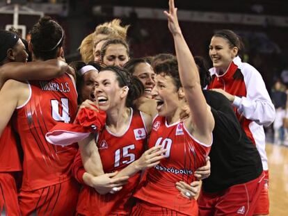 Las jugadoras del Rivas celebran su pase a la final