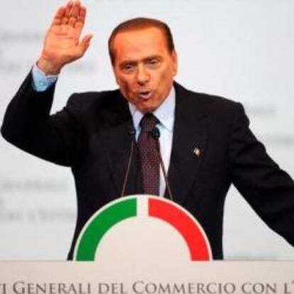 Berlusconi pronuncia un discurso durante un foro sobre comercio extranjero en Roma