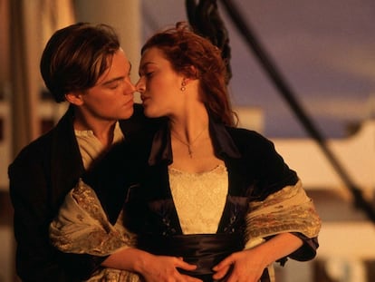 Leonardo di Caprio e Kate Winslet em cena de 'Titanic'.