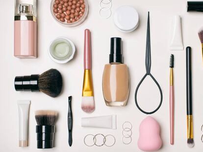 15 organizadores de maquillaje para tener a mano todos tus cosméticos (en casa o de viaje)