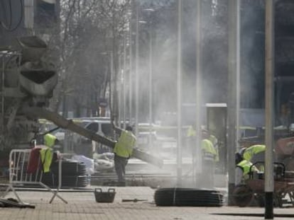 Obras en Can L'Alier, en la Calle Pere IV de Barcelona. 