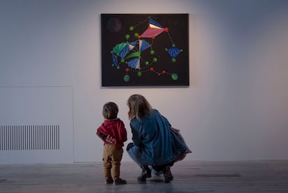 S/T (2023), de Magda Bolumar, dins l'exposició 'Sumari Astral', a la Fundació Joan Brossa. Fotografía: Amanda Gómez Eleuterio