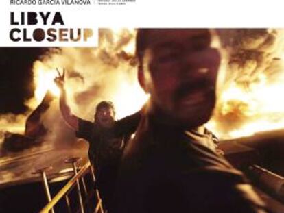 Imagen facilitada por Blume de la portada del libro"Libya Close Up", sobre la cobertura de la guerra de Libia, que es el regalo que compañeros y amigos han preparado al recién liberado fotógrafo Ricardo García Vilanova y cuya campaña de financiación comienza hoy.