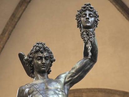 Estatua de Perseo con la cabeza de Medusa en Florencia. 
