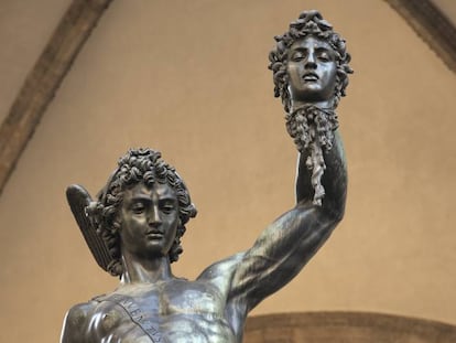Estatua de Perseo con la cabeza de Medusa en Florencia.