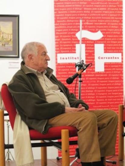 Juan Goytisolo, en el Instituto Cervantes de Tánger, el pasado lunes.