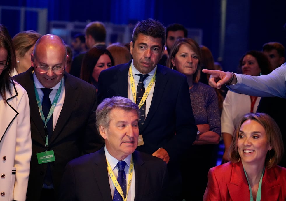 El presidente de la Comunidad Valenciana, Carlos Mazón, en la clausura del congreso del PPE este miércoles en Valencia.