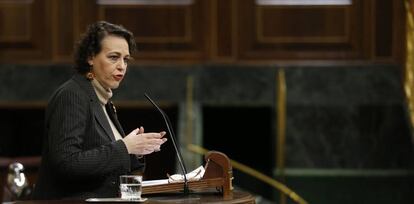 GRAF3029. MADRID (ESPAÑA), 21/11/2018.- La ministra de Trabajo Magdalena Valerio, durante su intervención en el pleno del Congreso de los Diputados. EFE/Javier Lizón