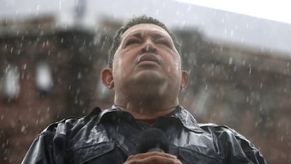 El presidente de Venezuela, Hugo Ch&aacute;vez, durante un mitin celebrado el pasado 4 de octubre en Caracas. 