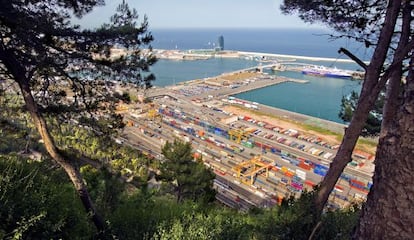 El port decàrrega des de Montjuïc, on havia d´anar el proyecte de Blau@Ictinea pel Morrot.