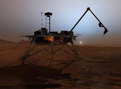 Ilustración de la sonda <i>Phoenix</i> trabajando en la región del Polo Norte de Marte con su brazo robótico de perforación extendido (izquierda)