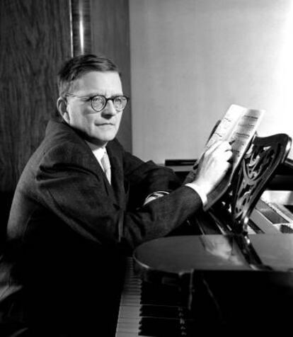 Dmitri Shostakóvich en 1958.