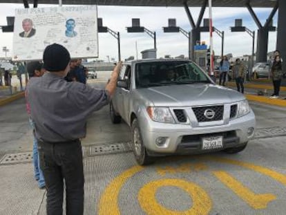 El 7 de enero la campaña #unashoraspormexico llamó a los habitantes de Tijuana a no cruzar a EE UU. Expresaban su rechazo a las políticas migratorias de Trump.