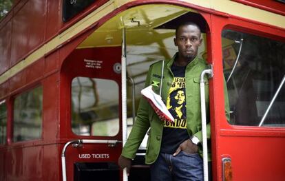 Usain Bolt, en una sesión de fotos por las calles de Londres.