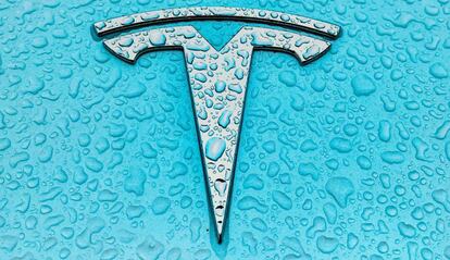 Logo tesla