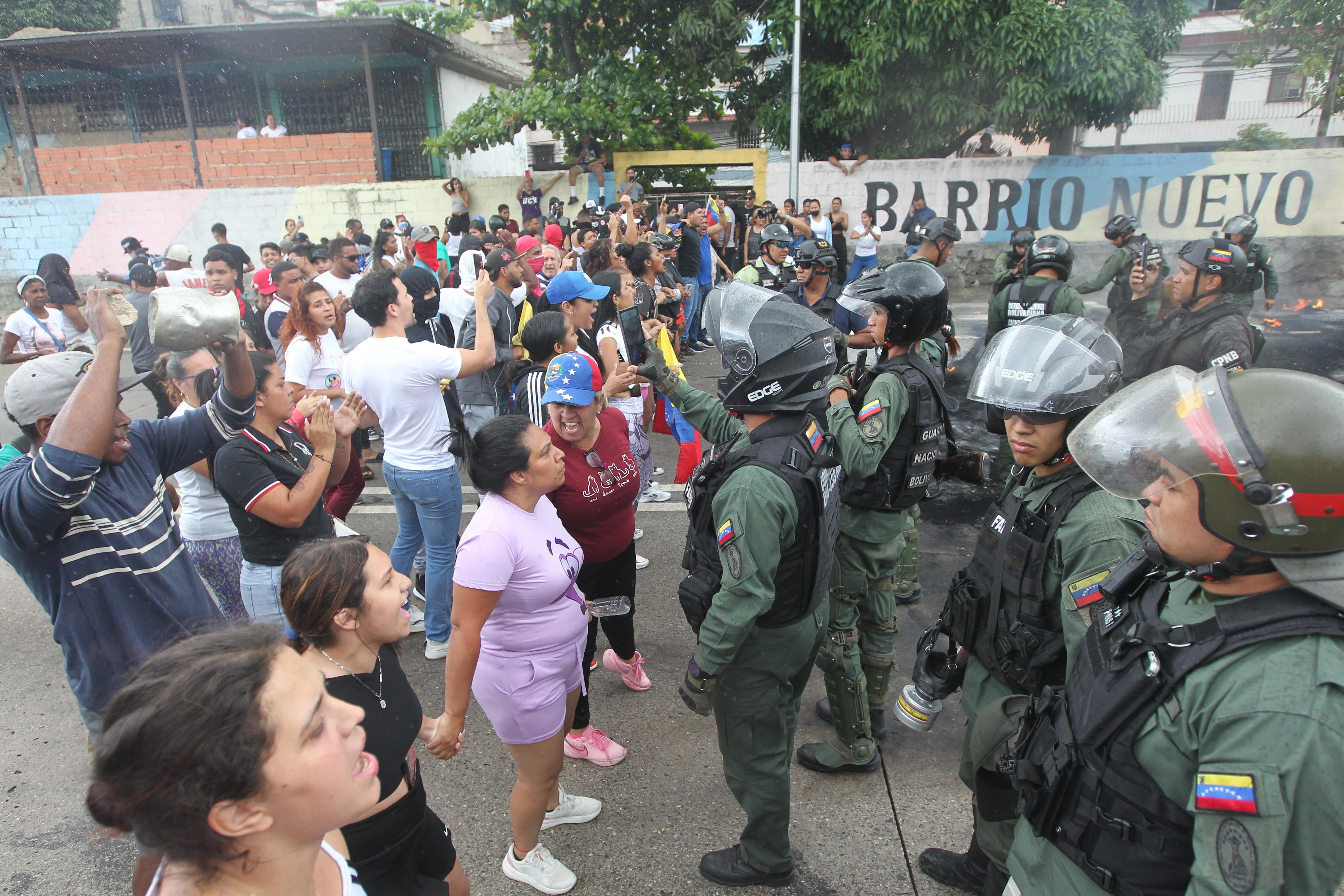 Maduro endurece la represión y anuncia la creación de dos cárceles de máxima seguridad ante las denuncias de fraude 