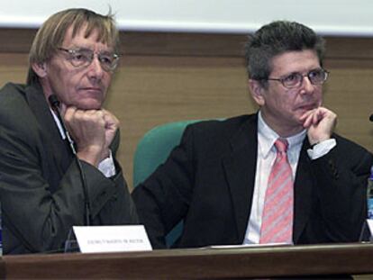 José Luis Díez Ripollés (derecha) y Per Stangeland, durante las jornadas sobre urbanismo y delincuencia.