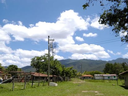 Proyecto de electrificaci&oacute;n rural en Salama, Jutiapa, en Honduras