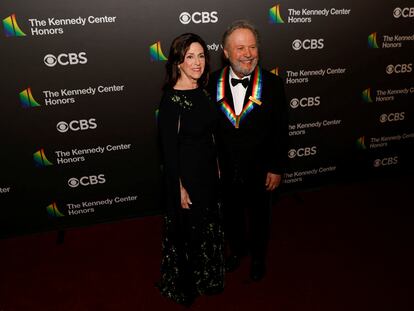 Honoree Billy Crystal and his wife Janice Crystal attend the 46th Kennedy Center Honors gala at the Kennedy Center in Washington, U.S., December 3, 2023.