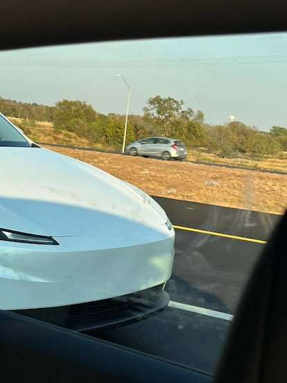 Frontal del Tesla Model Y barato  barato