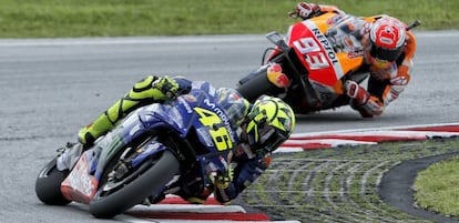 Rossi y Márquez, en carrera.
