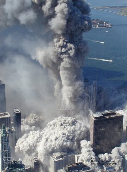 La cadena estadounidense ABC ha publicado en su página web unas fotografías difundidas por el Departamento de Policía de Nueva York y tomadas en los momentos posteriores al atentado contra el World Trade Center el 11 de septiembre. Las imágenes estaban en posesión del National Insitute of Standars and Technology como parte de la investigación del atentado.