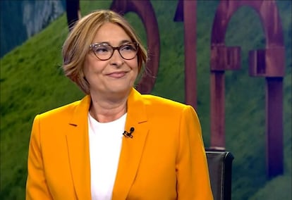 La periodista Rosa Lerchundi, en una imagen de informativos Telecinco en 2024. 
