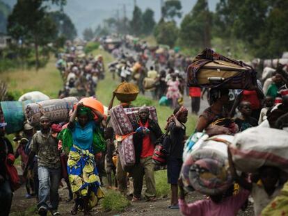 Miles de refugiados huyen de Goma en noviembre.