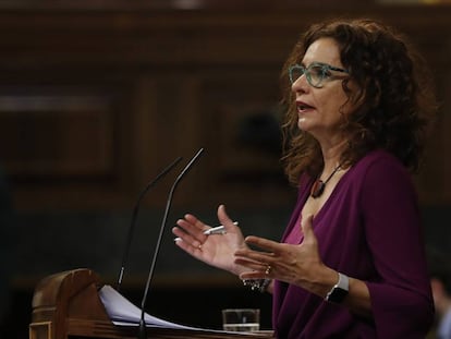 La ministra de Hacienda, María Jesús Montero, el jueves en el Congreso de los Diputados. 