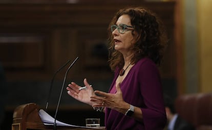 La ministra de Hacienda, María Jesús Montero, el jueves en el Congreso de los Diputados. 