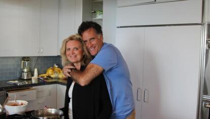 Foto personal de Mitt y Ann Romney, en Acción de Gracias, en su casa.