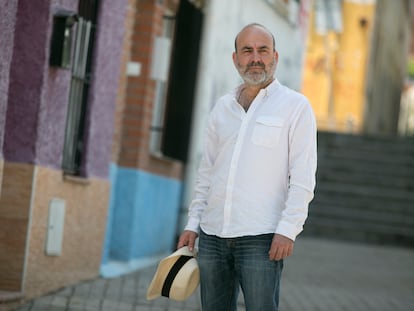 El escritor Ernesto Pérez Zúñiga, que denuncia abusos en el colegio marista de Granada, este lunes en Madrid.