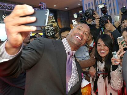 Por qué deberíamos empezar a tomarnos muy en serio a Dwayne Johnson (‘The Rock’)