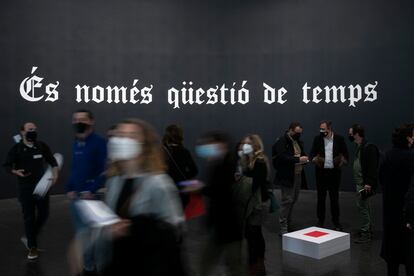 'Untitled (It’s Just a Matter of Time)', obra de González-Torres de 1992, que pude verse en la exposición del Macba.