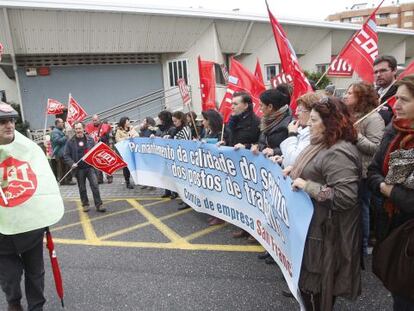 Protesta por los despidos en el centro 