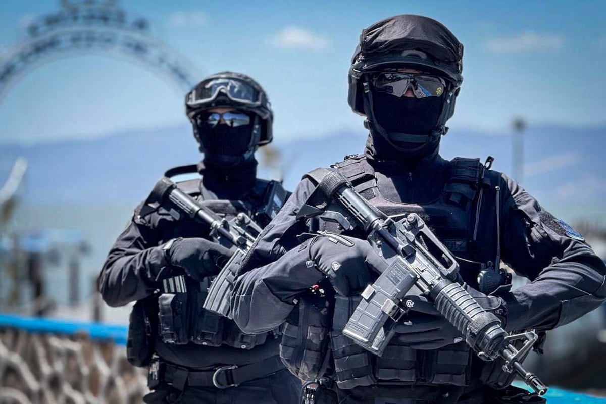 Rescatan con vida a dos agentes de seguridad desaparecidos en Jalisco