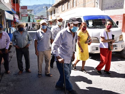 Adultos mayores denunciaron en noviembre que no les llega su pensión en Chilpancingo (Guerrero).