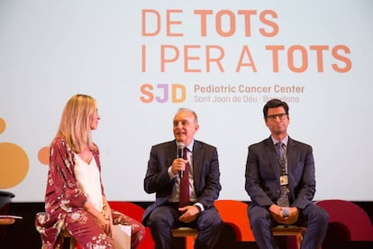 Manel del Castillo, director gerente del Hospital Sant Joan de Déu, y Andrés Morales, director asistencial del centro, durante la inauguración el jueves pasado.