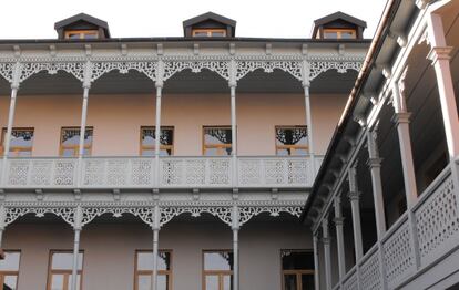 Balcón de la calle Chakhrukhadze.