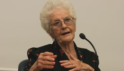 Marina Olcina en un acto en la Universidad de Alicante.