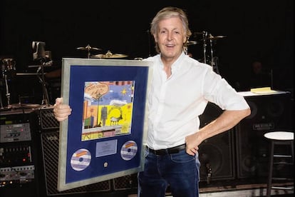 Esta misma semana, McCartney ha conseguido su primer número uno en 36 años por su último disco, 'Egypt station'. Lo ha celebrado con esta foto y este mensaje: "Gracias a mis fabulosos fans y a todo el equipo que trabajó en este álbum para convertirlo en el número uno".