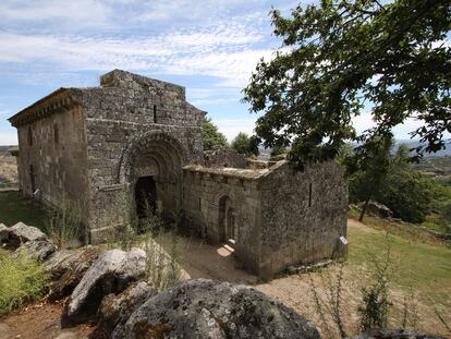 Iglesia románica de São Salvador de Ansiães, en el valle del Duero en Portugal.