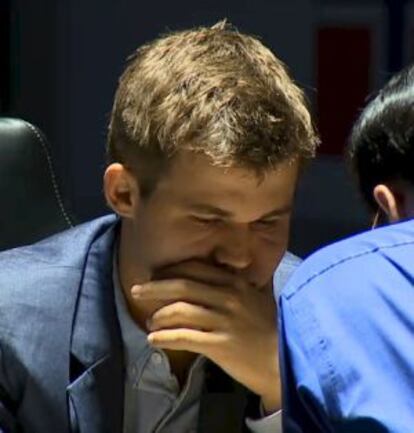 09/11/14 CAMPEONATO DEL MUNDO DE AJEDREZ 2014 SOCHI RUSIA  SVEN MAGNUS CARLSEN VS VISWANAT ANAND