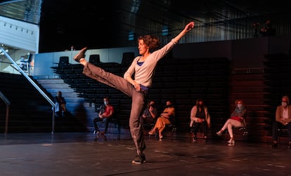 La bailarina Amalia Fernández en un espectáculo del Centro Federico García Lorca.