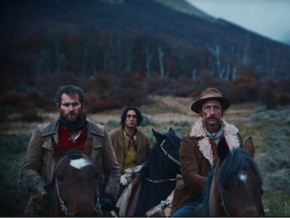 Mark Stanley, Camilio Arinicibia and Sam Spruell in a still from the film ‘The Settlers’ (dir. Gálvez Haberle, 2023).