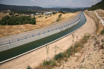 El canal Segarra-Garrigues cerca de Ponts. 